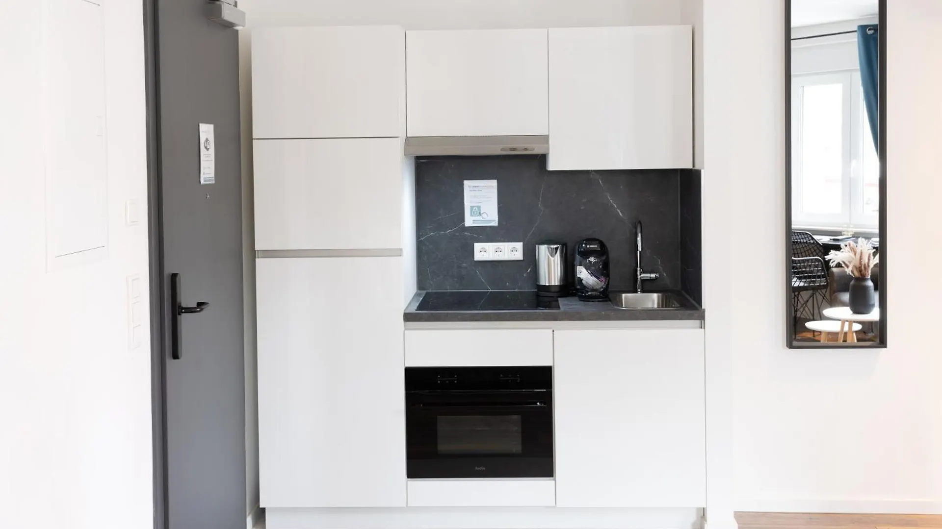 Urban Design Suites Nuernberg Apartment